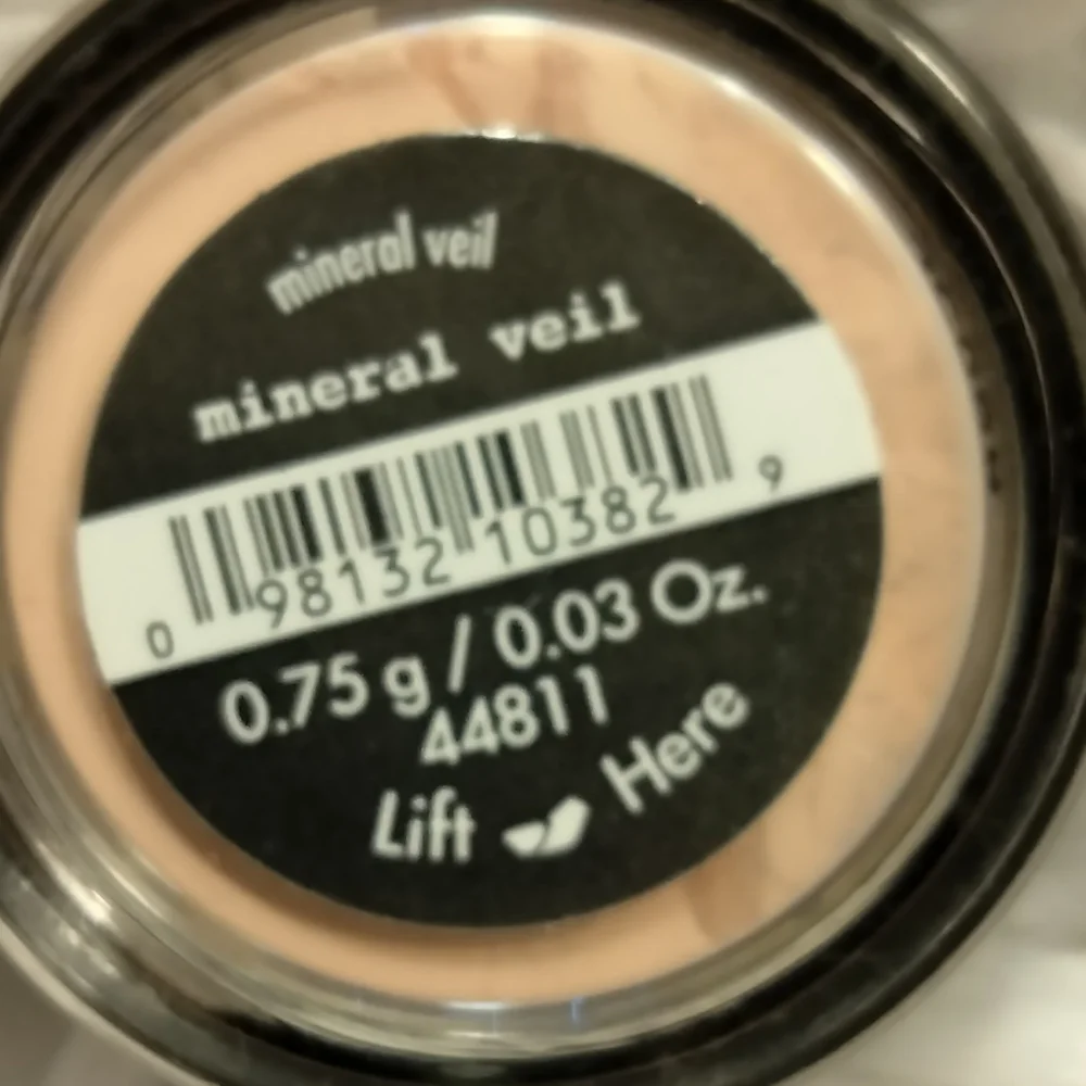 🆕 Mineral Veil Loose Finishing Powder Mini